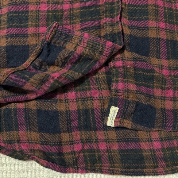 American Eagle Outfitters Plaid Shirt - Picture 4 of 7